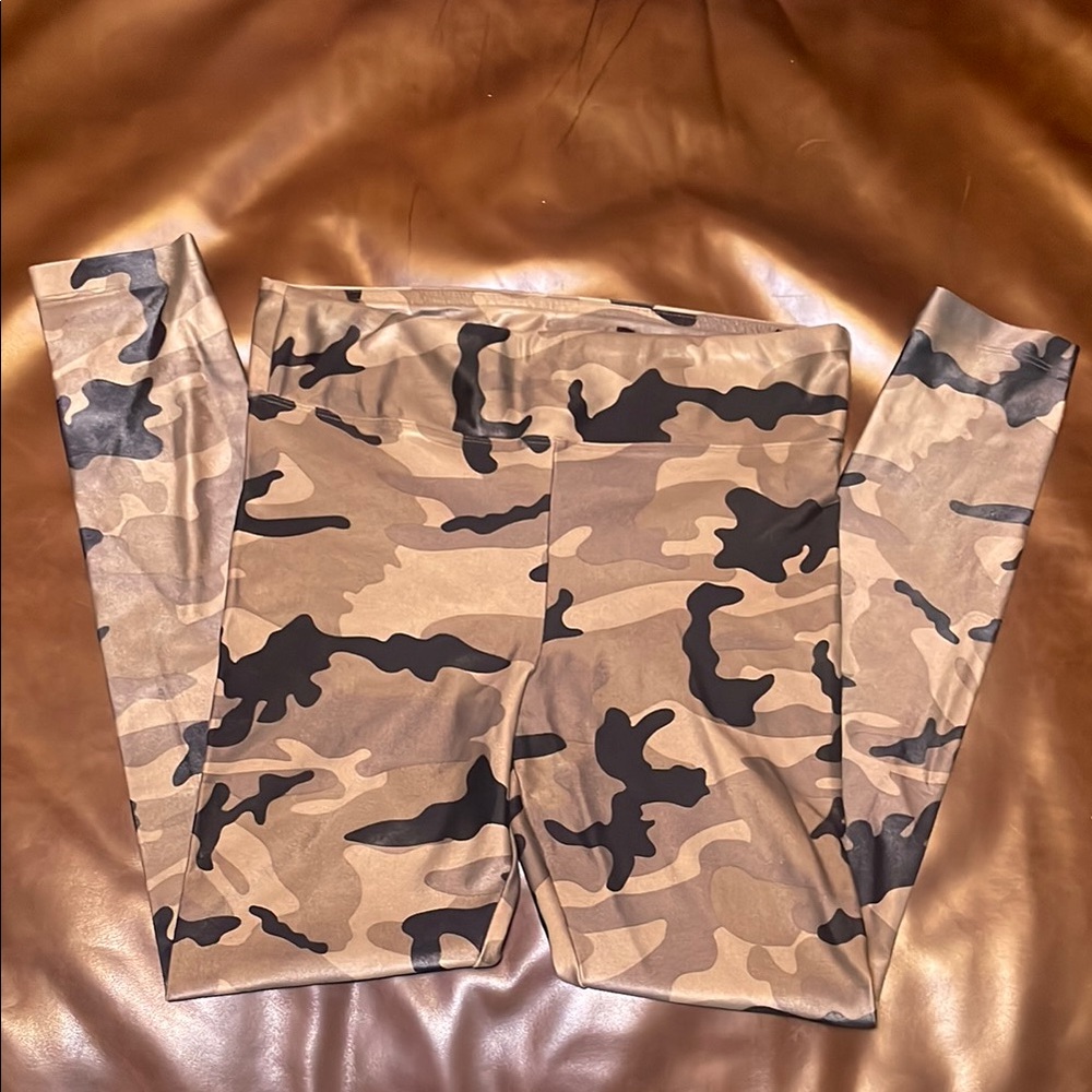 Koral Camouflage Leggings